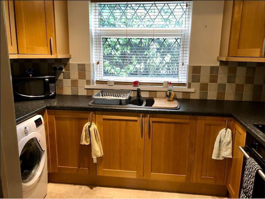 Lovely One-Bed Condo With Free Parking On Premises Sunderland  Exterior photo